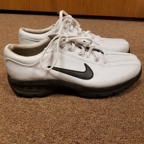 nike sport performance golf shoes 